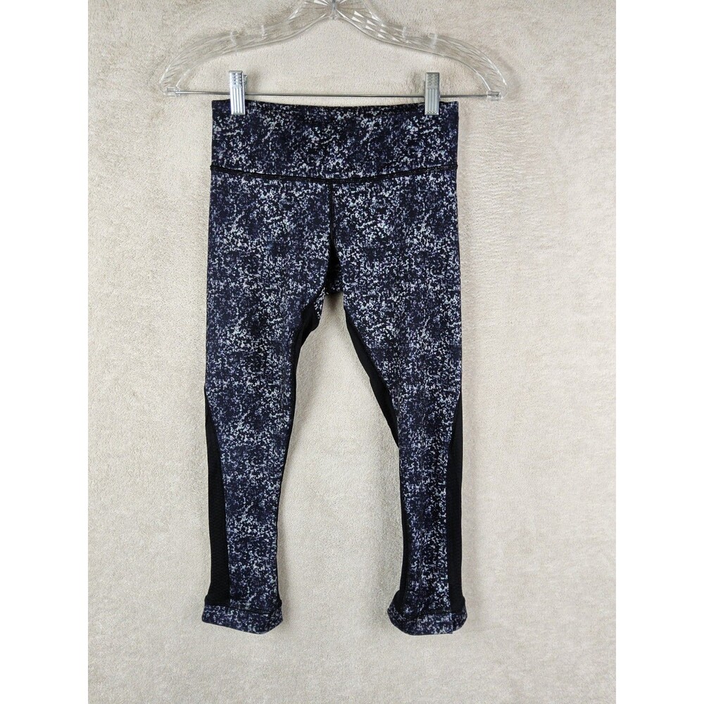 Lululemon Women’s Cropped Athletic Leggings Size 4
